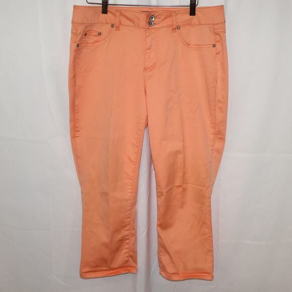 Cato Mango Contemporary Capris Pants Size 16 Front Back Pockets Inseam 23" - Picture 9 of 9